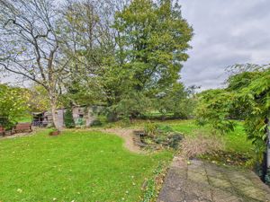 Gardens- click for photo gallery